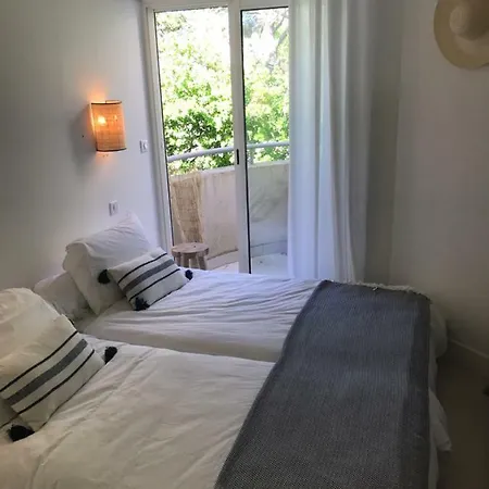 St Tropez-ramatuelle Vue Mer Apartment