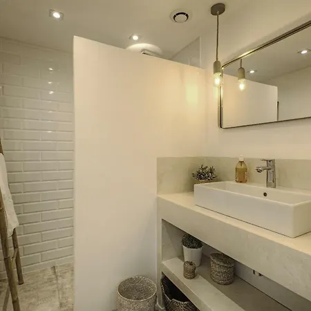 St Tropez-ramatuelle Vue Mer Apartment *