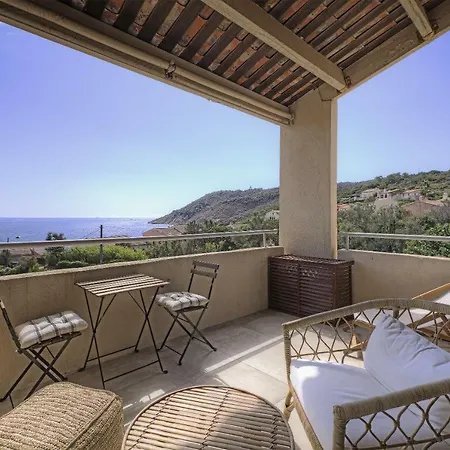 St Tropez-ramatuelle Vue Mer Apartment *